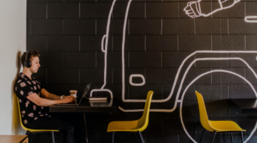 TITRE DE L’ARTICLE SUR trois LIGNE TITRE DE L’ARTICLE